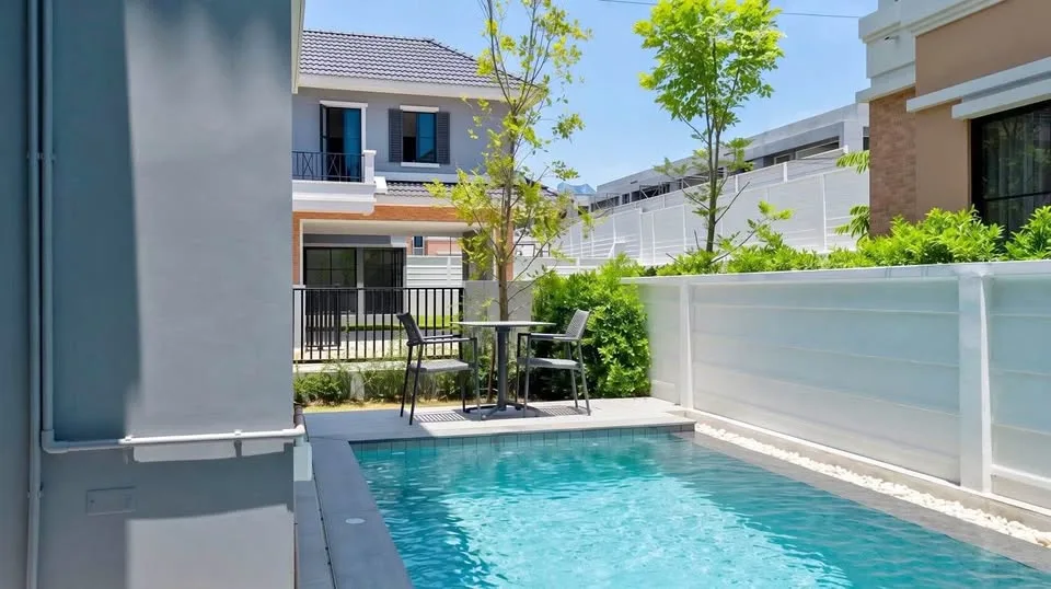 Neue 4-Zimmer-Villa mit eigenem Pool in der Nähe von BISP