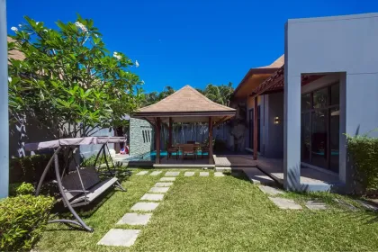 Villa avec piscine 3 chambres à vendre dans la communauté fermée Onyx près de Nai Harn