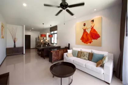 Villa avec piscine 3 chambres à vendre dans la communauté fermée Onyx près de Nai Harn
