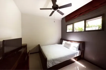 Villa avec piscine 3 chambres à vendre dans la communauté fermée Onyx près de Nai Harn