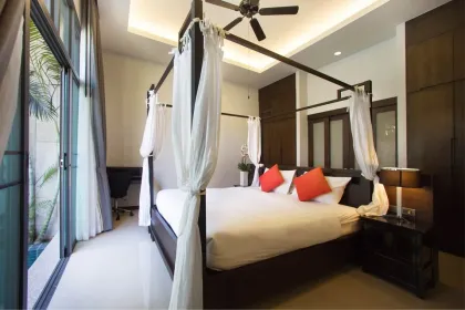 Villa avec piscine 3 chambres à vendre dans la communauté fermée Onyx près de Nai Harn