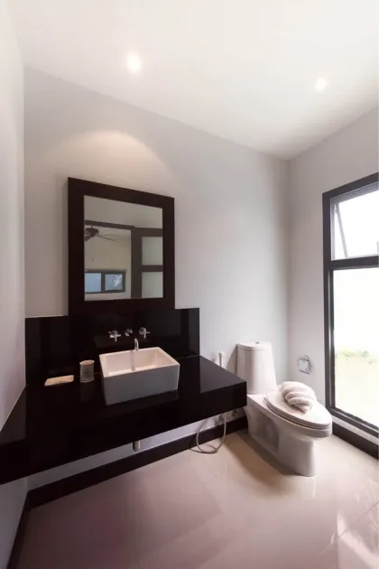 Villa avec piscine 3 chambres à vendre dans la communauté fermée Onyx près de Nai Harn