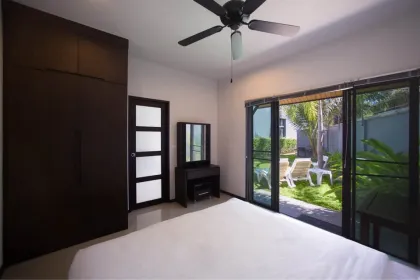 Villa avec piscine 3 chambres à vendre dans la communauté fermée Onyx près de Nai Harn