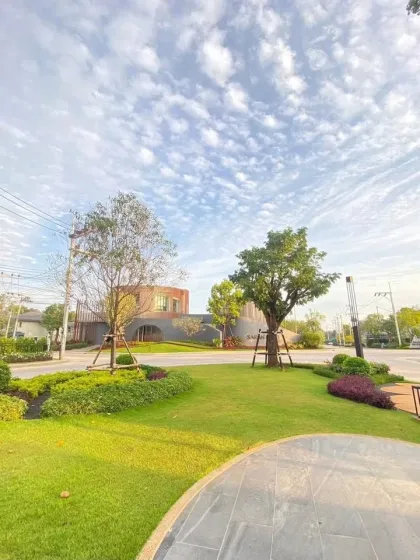 Villa familiale neuve de 4 chambres à Koh Kaew à vendre