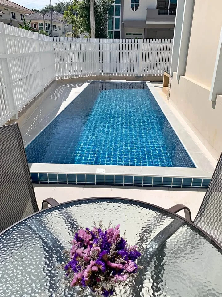 3 Schlafzimmer Villa mit Privatpool in Supalai Essence, Thalang