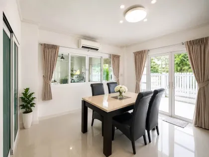 3 Schlafzimmer Villa mit Privatpool in Supalai Essence, Thalang