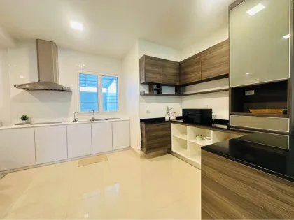 Угловая вилла с 4 спальнями в 88 Land & Houses, Ко Кэу, Пхукет