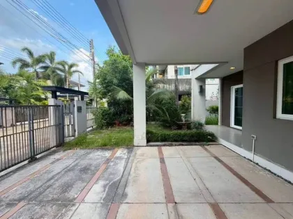 Maison individuelle 2 étages 3 chambres à Koh Kaew
