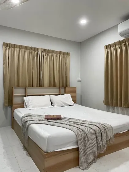 บ้านแฝดชั้นเดียว 3 ห้องนอน 4 ห้องน้ำ พร้อมเข้าอยู่ในกมลา