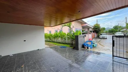 Villa d'angle 3 chambres à vendre dans Phuket Thani Village, Patong