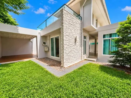 Угловая отдельная вилла на продажу в 88 Land & Houses, Ко Кео
