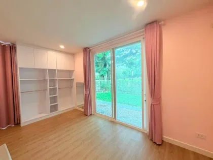 Угловая отдельная вилла на продажу в 88 Land & Houses, Ко Кео