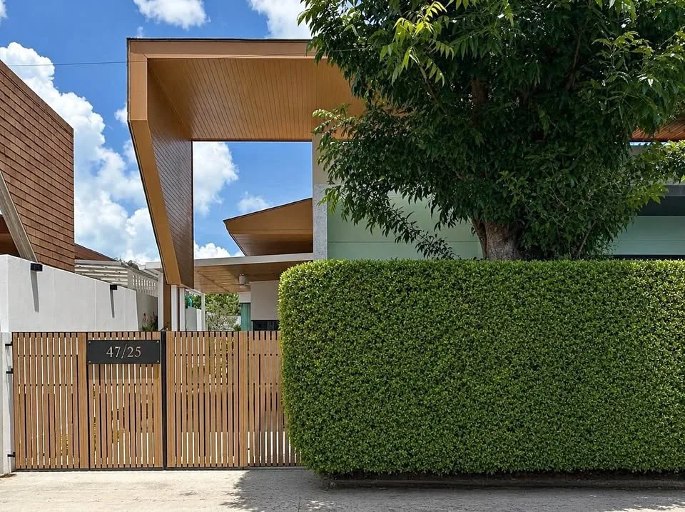 Villa moderna con 2 habitaciones y piscina en Coco Villa Palai, Chalong
