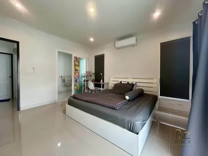 Schöne 3-Zimmer-Villa in Supalai Essence, Cherng Talay