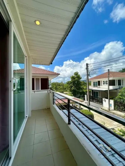Schöne 3-Zimmer-Villa in Supalai Essence, Cherng Talay
