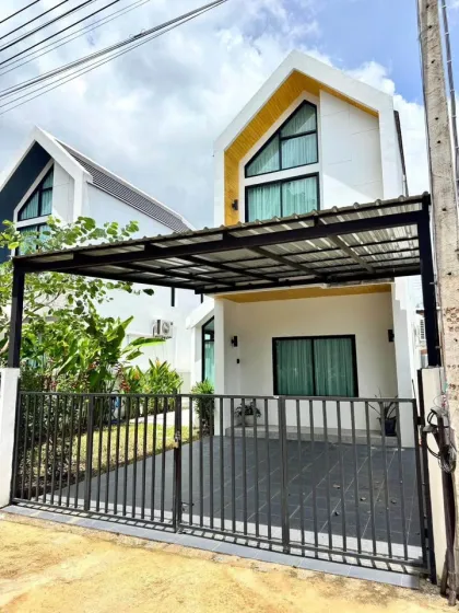 Villa prête à habiter 3 chambres, 2 salles de bain à Pa Khlok, près aéroport de Phuket