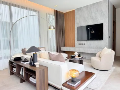 Philia Villas Saiyuan : Villa de luxe 4 chambres avec piscine à Rawai, Phuket Town