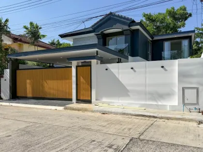 Villa mit privatem Pool in begehrter Chalong-Region, Phuket