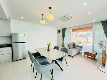 Neu Renovierte 3-Zimmer-Villa mit Privatpool in Wichit, Phuket