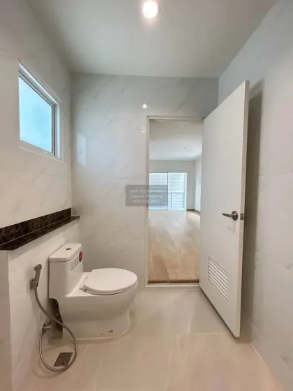 Neu renovierte 3-Schlafzimmer-Villa in Habitia Koh Kaew Phuket