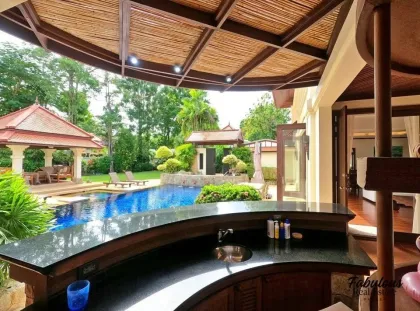 普吉岛Sai Taan Villas 豪华4卧室带泳池别墅