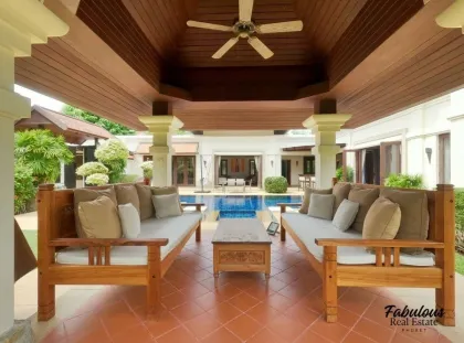 普吉岛Sai Taan Villas 豪华4卧室带泳池别墅