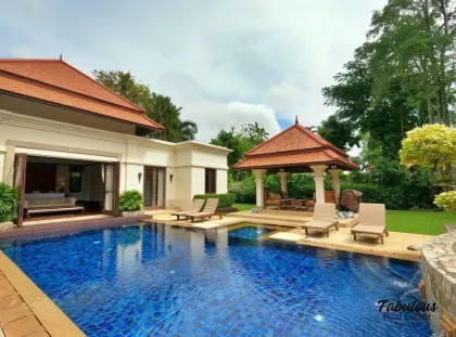 普吉岛Sai Taan Villas 豪华4卧室带泳池别墅