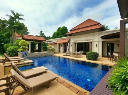 普吉岛Sai Taan Villas 豪华4卧室带泳池别墅
