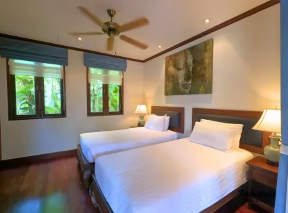 普吉岛Sai Taan Villas 豪华4卧室带泳池别墅