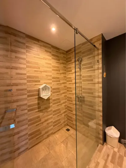 Renoviertes Hotel mit 255 Zimmern in Chalong, Phuket zu verkaufen