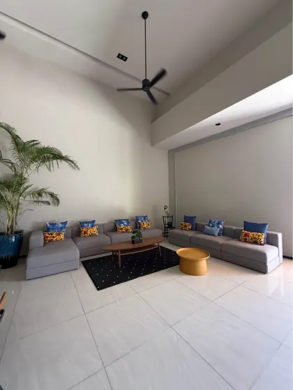 Renoviertes Hotel mit 255 Zimmern in Chalong, Phuket zu verkaufen