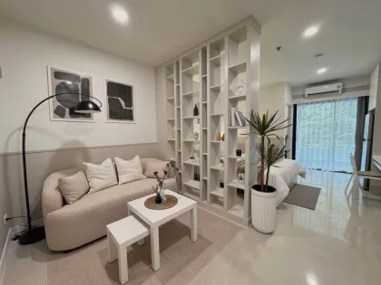 คอนโด 1 ห้องนอน รีโนเวทใหม่ที่ Modern Phanason The City, ราไวย์