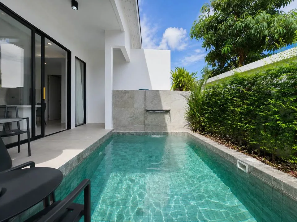 Villa neuve 2 chambres avec piscine privée à Si Sunthon, Cherng Talay