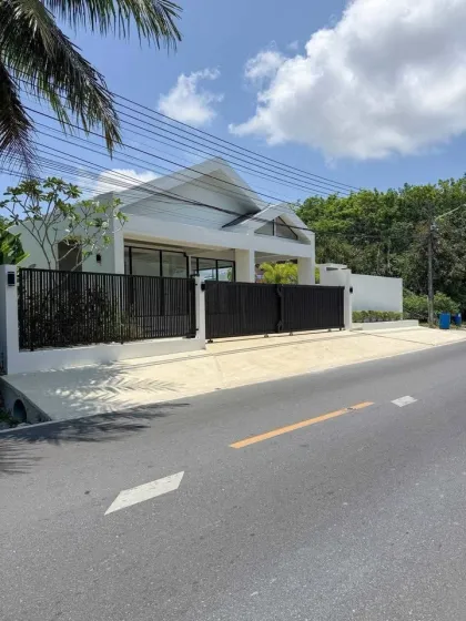 Phuket Pool Villa for Sale Near British International School, Koh Kaew