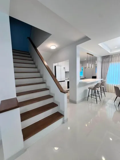 苏帕莱棕榈泉4卧别墅出售及出租