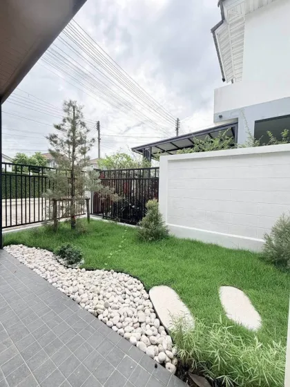 3 Bedrooms, 2 Bathrooms Villa for Sale in Phuket City