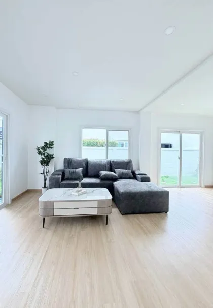 3 Bedrooms, 2 Bathrooms Villa for Sale in Phuket City