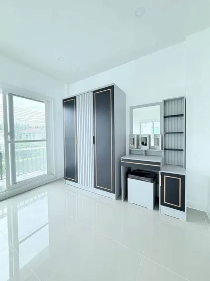 3 Bedrooms, 2 Bathrooms Villa for Sale in Phuket City