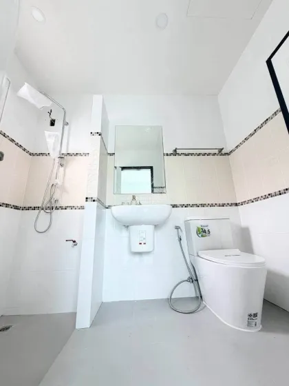 3 Bedrooms, 2 Bathrooms Villa for Sale in Phuket City