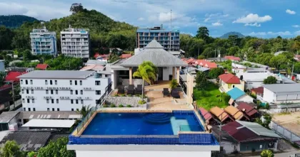 FOR SALE – Rare Freehold Boutique Apartment in Phuket’s Fitness Street