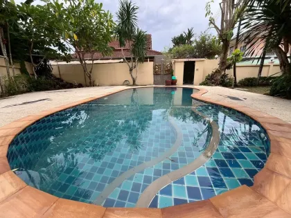 Spacious 5-Bedroom Pool Villa for Sale & Rent near Kathu Waterfall, Phuket