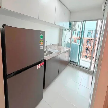 Appartement rénové 1 chambre à D Condo Creek Kathu à vendre