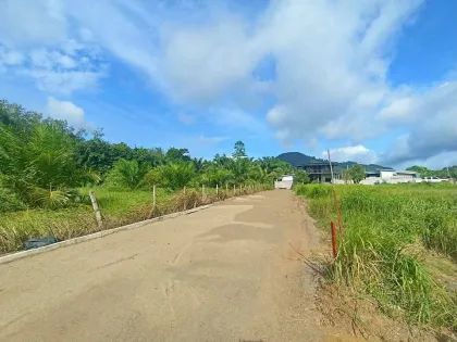 Terreno Premium en Venta Cerca de la Playa Ao Nang con Vista a la Montaña