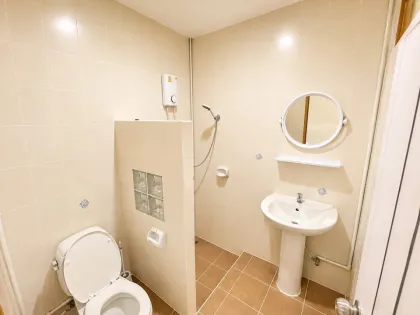 Casa adosada 2 habitaciones 3 baños cerca de 5-way Chalong