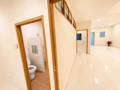 Casa adosada 2 habitaciones 3 baños cerca de 5-way Chalong