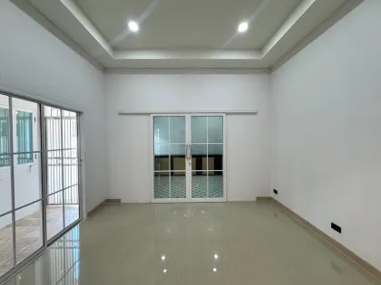 Spacious 4-Bedroom Detached Villa with Large Land in Phuket Town