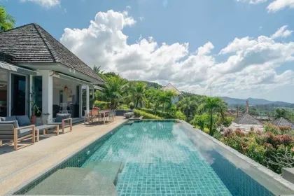 Beautiful 5-Bedroom 6-Bathroom Pool Villa in Cherng Talay