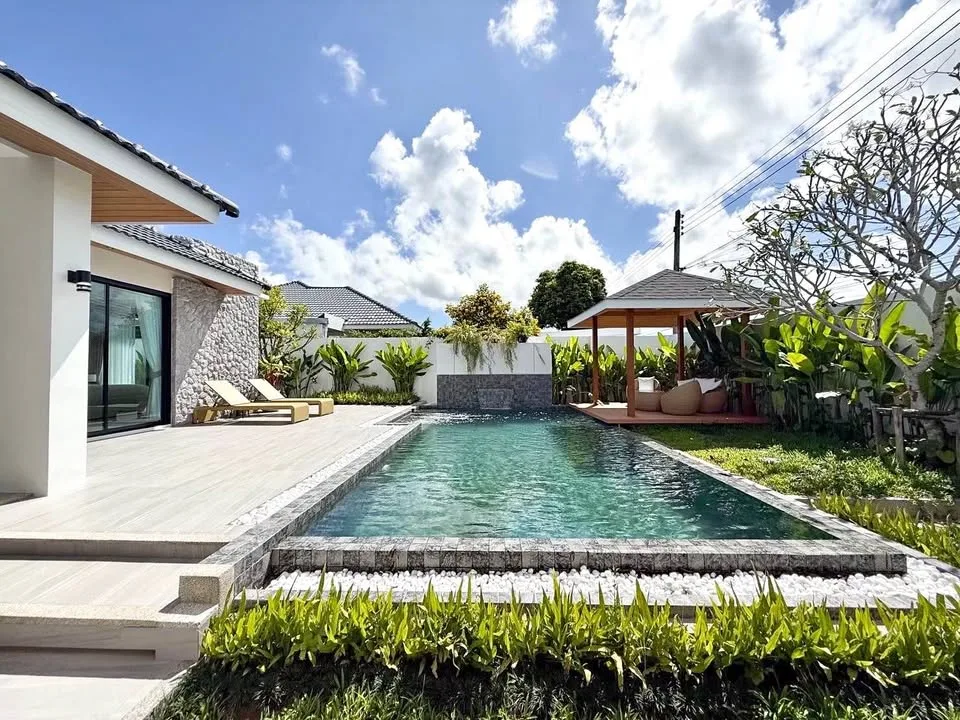 Luxuriöse private Poolvilla in Anusawari–Pa Klok, Neramit Village 5, Rawai