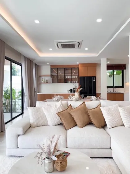 Luxuriöse private Poolvilla in Anusawari–Pa Klok, Neramit Village 5, Rawai