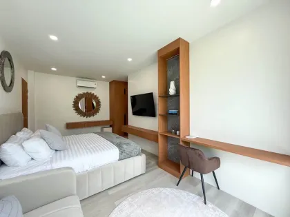 Luxuriöse private Poolvilla in Anusawari–Pa Klok, Neramit Village 5, Rawai